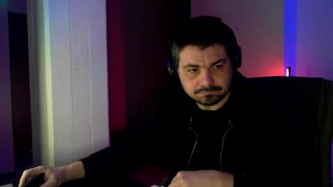 Snapshot of oscarleo chatting on February 4, 9:59 am the venetian online show from February 4, 9:59 am