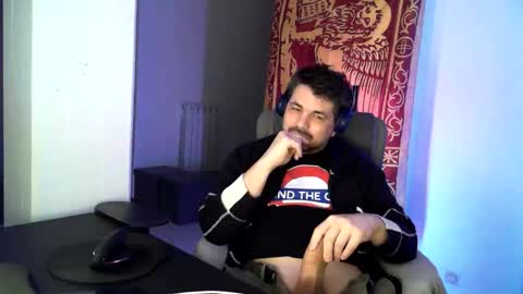 Snapshot of oscarleo chatting on February 14, 12:57 pm the venetian online show from February 14, 12:57 pm