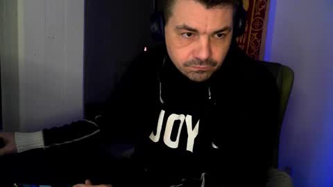 Snapshot of oscarleo chatting on February 19, 10:11 am the venetian online show from February 19, 10:11 am