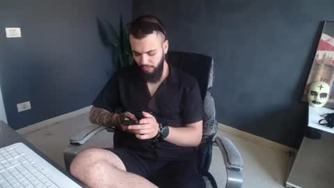 OscarWills online show from July 3, 4:30 am