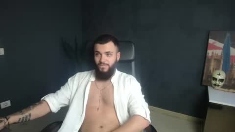 OscarWills online show from July 28, 3:24 am