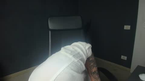 OscarWills online show from August 4, 2:59 am