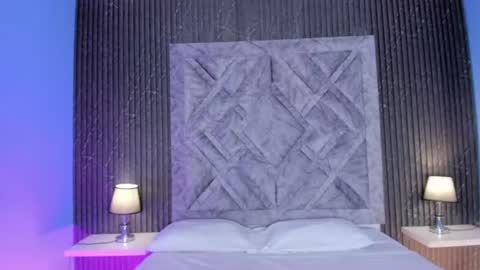 Snapshot of oshun_444 chatting on June 24, 12:04 pm oshun_444 online show from June 24, 12:04 pm