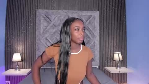 Snapshot of oshun_444 chatting on July 18, 12:09 pm oshun_444 online show from July 18, 12:09 pm