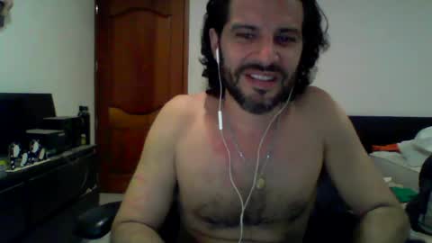 Snapshot of osito_cancunense chatting on June 27, 6:18 am osito_cancunense online show from June 27, 6:18 am
