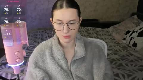 Leliana online show from December 3, 8:29 pm