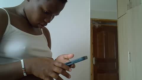 osoprettyebony online show from September 23, 12:19 pm