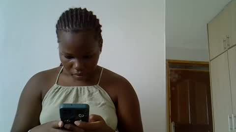 osoprettyebony online show from October 29, 12:29 pm