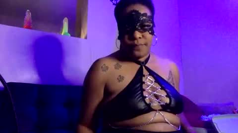 ososweet112 online show from April 19, 3:17 am