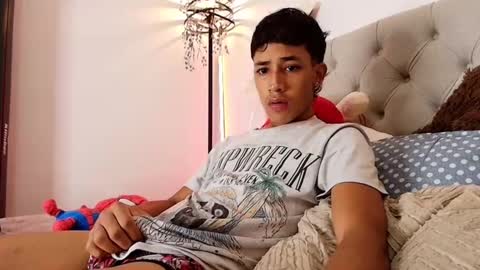 ostin 18hot online show from November 13, 4:33 am