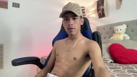 ostin 18hot online show from November 20, 5:40 am