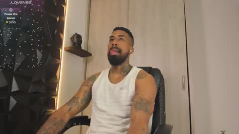 Ostin Daniels online show from February 17, 1:02 am