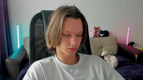 Ostin online show from April 10, 9:47 am