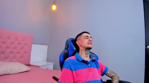 Snapshot of ostinmills chatting on December 12, 3:59 pm Ostin baby online show from December 12, 3:59 pm