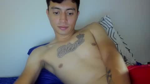 Snapshot of ostinn_ chatting on September 10, 6:13 am O S T I N online show from September 10, 6:13 am