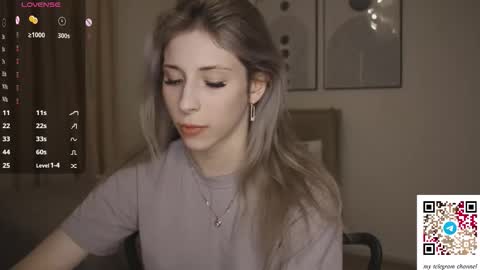 Anne online show from February 9, 6:56 pm