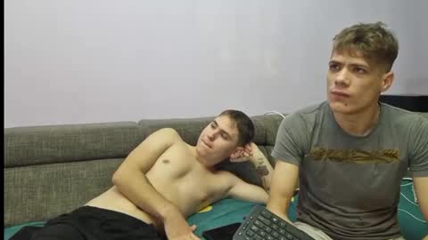 Snapshot of ottisfgantom99 chatting on December 17, 2:44 am ottisfgantom99 online show from December 17, 2:44 am