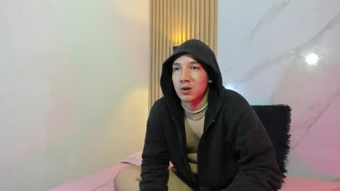 Snapshot of otto_andrew chatting on January 31, 8:07 pm Otto Andrew online show from January 31, 8:07 pm