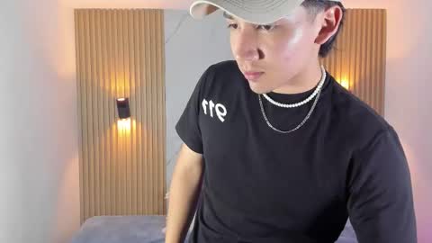 Otto Andrew online show from March 7, 7:33 pm