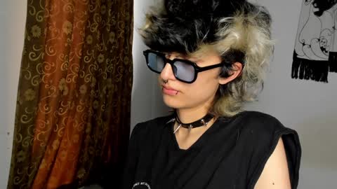 Otto 3 online show from December 13, 10:02 pm