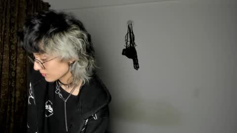 Otto 3 online show from February 21, 6:07 am