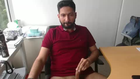 outdoornakedguy11_007 online show from December 10, 6:11 am