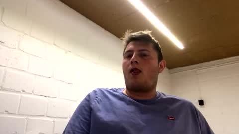 outflayd online show from April 24, 10:12 pm