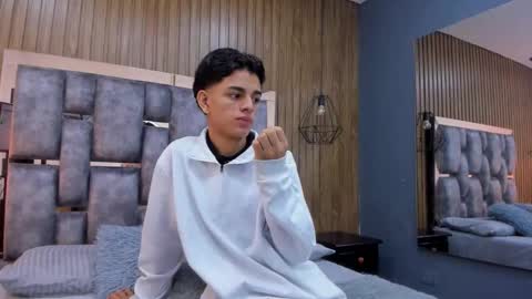 Owen Johnson online show from December 3, 11:41 am