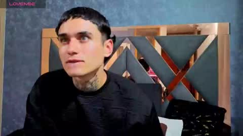 owen desmond online show from September 26, 2:37 am