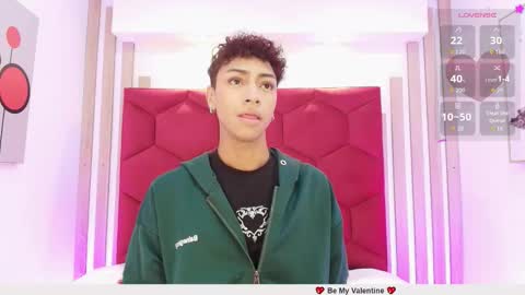 Owen online show from March 25, 3:23 am