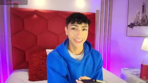 Owen online show from May 5, 3:03 am