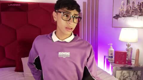 Owen online show from May 18, 2:40 am