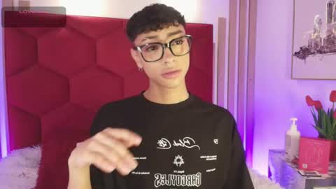 Owen online show from June 26, 4:06 am