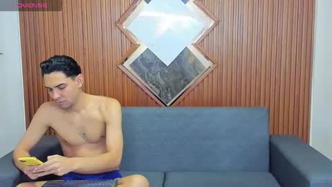 Snapshot of owen_mccarthy chatting on December 27, 7:46 pm owen_mccarthy online show from December 27, 7:46 pm