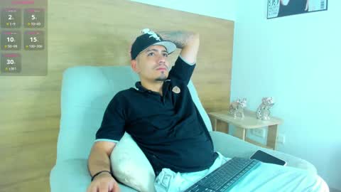 O W E N - S T O N E online show from October 30, 4:36 am