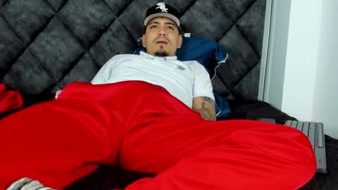 O W E N - S T O N E online show from November 12, 12:27 pm