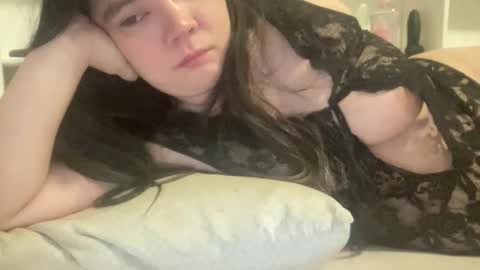 oxovickyoxo online show from February 9, 4:38 am