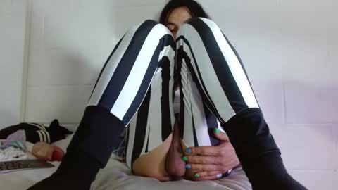 Snapshot of oxxy_jean chatting on February 3, 12:20 am Jeannifer online show from February 3, 12:20 am