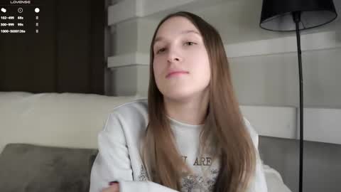 Snapshot of oziecarmona chatting on January 7, 1:08 am Caroline or just Lina online show from January 7, 1:08 am