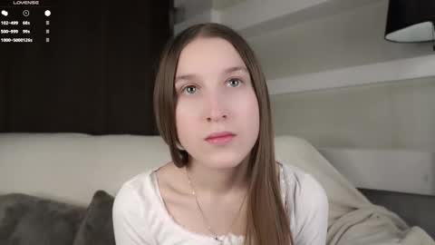 Snapshot of oziecarmona chatting on January 10, 1:07 am Caroline or just Lina online show from January 10, 1:07 am