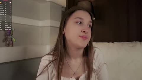 Snapshot of oziecarmona chatting on February 12, 1:11 am Caroline or just Lina online show from February 12, 1:11 am