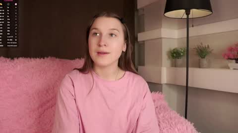 Snapshot of oziecarmona chatting on February 26, 1:04 am Caroline or just Lina online show from February 26, 1:04 am