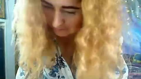 Snapshot of ozzy_helen chatting on January 3, 6:46 pm Ozzy Helen online show from January 3, 6:46 pm