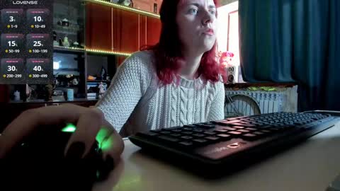 Snapshot of pa1e_pr1ncess chatting on January 13, 12:24 pm Ella online show from January 13, 12:24 pm