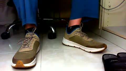 Snapshot of pablomenesssl chatting on December 23, 9:29 pm Pablo Meness online show from December 23, 9:29 pm