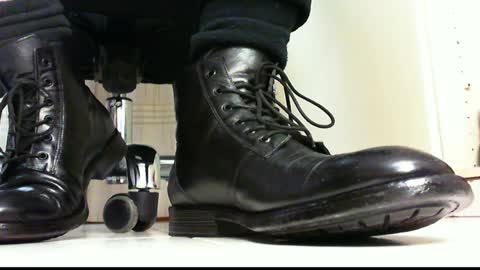 Snapshot of pablomenesssl chatting on January 10, 8:07 am Pablo Meness online show from January 10, 8:07 am