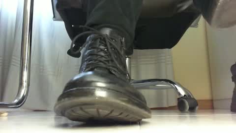 Snapshot of pablomenesssl chatting on January 18, 12:47 pm Pablo Meness online show from January 18, 12:47 pm