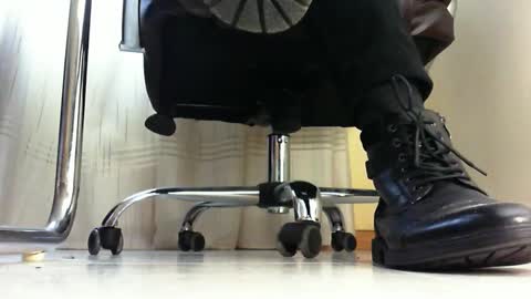 Snapshot of pablomenesssl chatting on January 26, 12:54 pm Pablo Meness online show from January 26, 12:54 pm