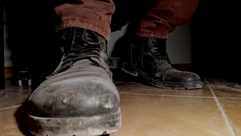 Pablo Meness online show from February 12, 8:15 pm