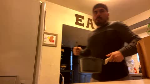 packinnstackin1996 online show from December 13, 9:52 pm